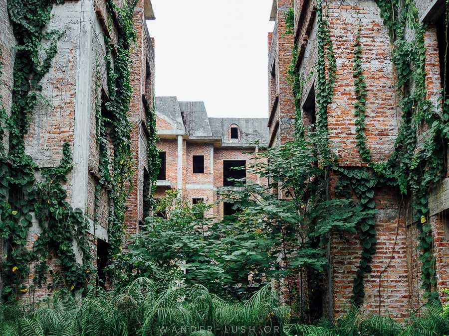 Exploring Lideco Urban Area – An Abandoned ‘Ghost City’ in Hanoi