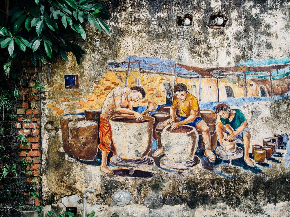 Leave Penang to the organised tours—Ipoh is the authentic Malaysia. A street photographer's dream just 3 hours' north of Kuala Lumpur, Ipoh is my favourite city in the country. This Ipoh photography collection will inspire you to visit Ipoh and the beguiling Perak region. | © Copyright Emily Lush 2018