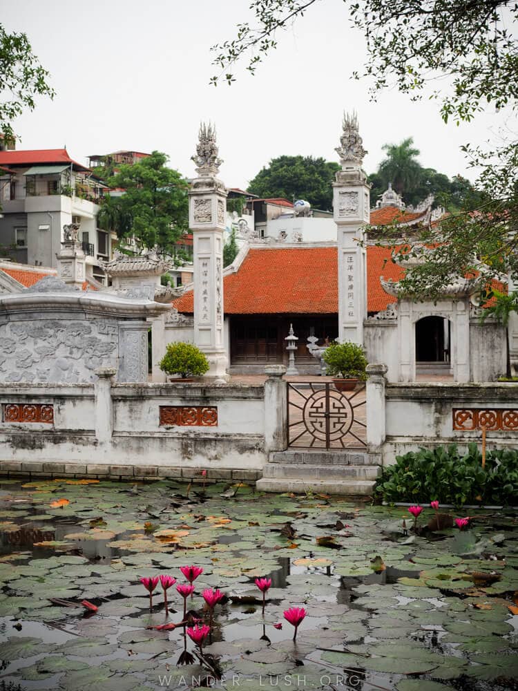 Đình Ngọc Hà.