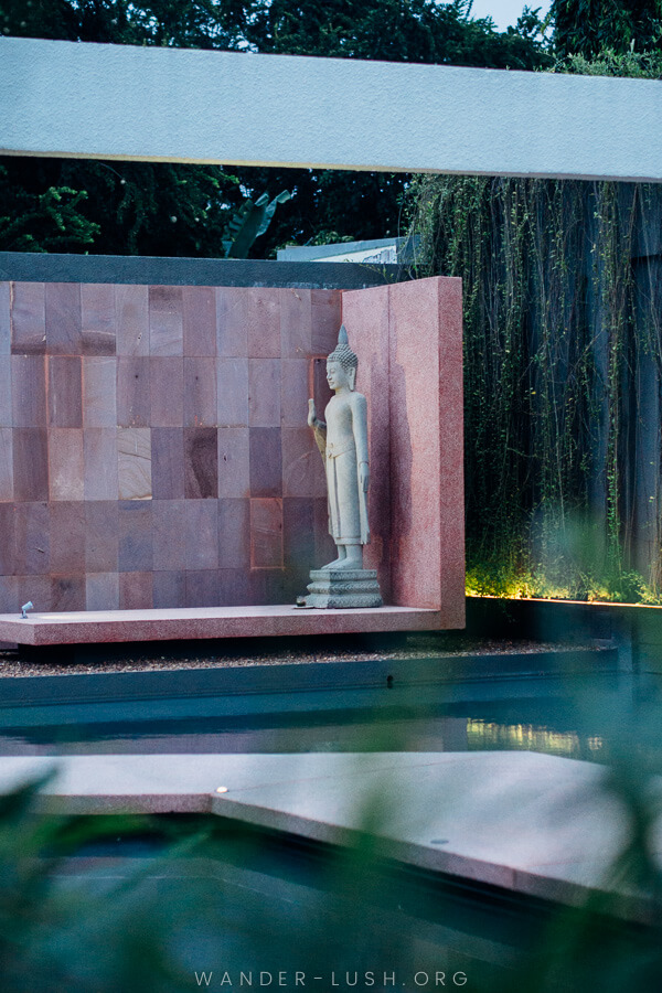 The Balé Phnom Penh is a breathtaking luxury resort on the outskirts of Phnom Penh, Cambodia. Here's what to expect from your stay.