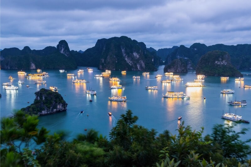 Hanoi to Halong Bay: The Definitive Travel Guide for 2021