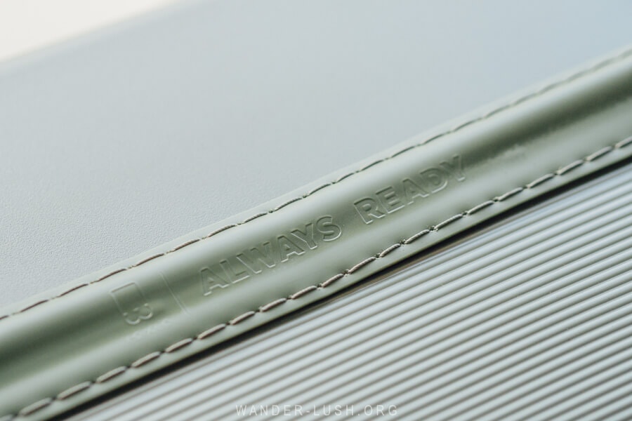 LEVEL8 Vintage Collection polycarbonate suitcase embossing.