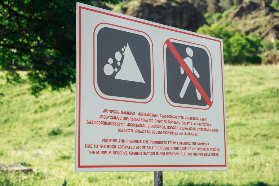 A sign says no entry to the Vanis Khvabebi cave site near Vardzia.